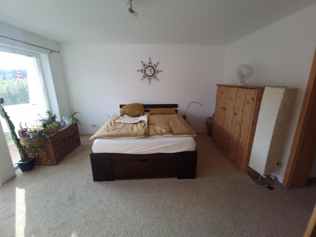 Grosses Zimmer Bad Kueche Wohnzimmer Terasse Garten Zentral Ruhig Landsberg am Lech Ngoại thất bức ảnh